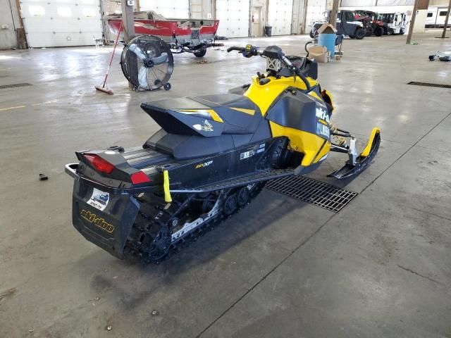 2012 Skidoo 2012 Skidoo MX Z 600