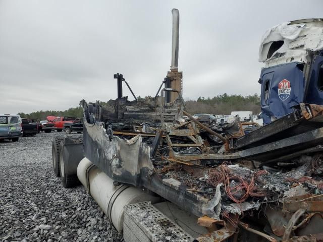 2005 Freightliner Conventional Columbia