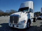 2014 Kenworth Construction T680