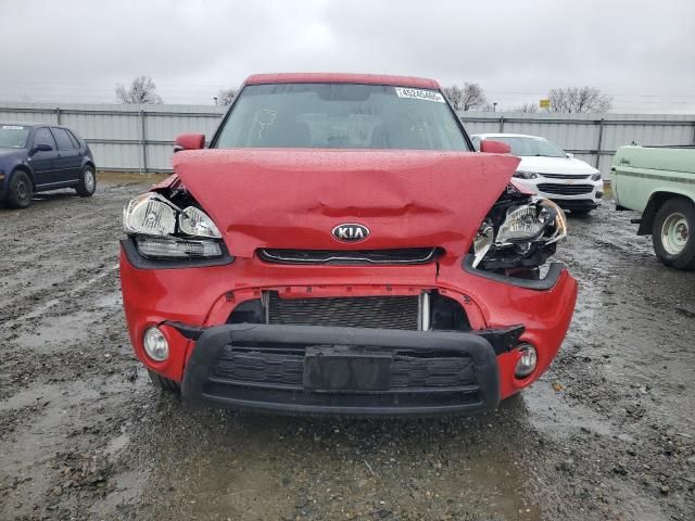 2013 KIA Soul +