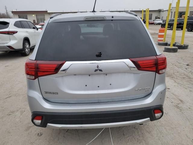 2016 Mitsubishi Outlander SE