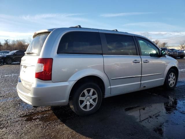 2012 Chrysler Town & Country Touring L