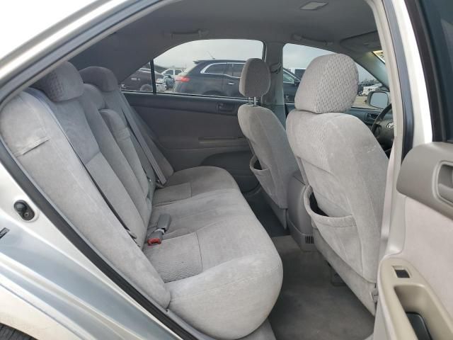 2004 Toyota Camry LE