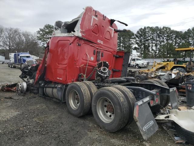 2025 Freightliner Cascadia 126