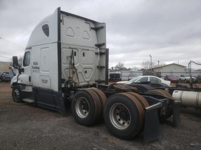 2014 Freightliner Cascadia 125