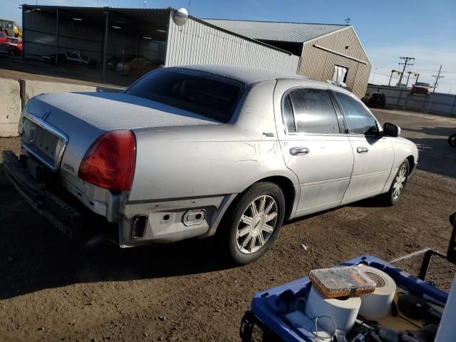 2010 Lincoln Town Car Signature Limited