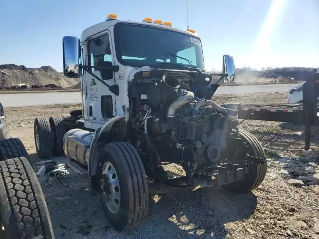 2021 Kenworth Semi Truck