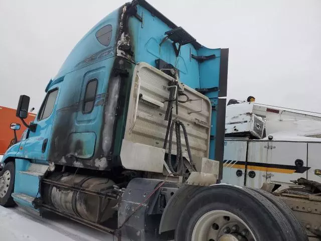 2015 Freightliner Cascadia 125