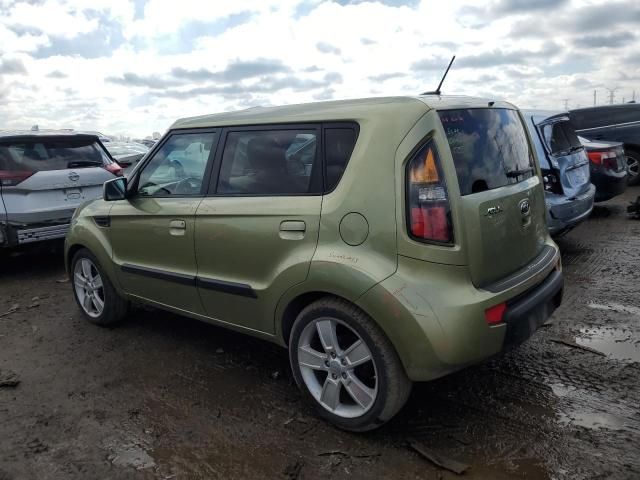 2010 KIA Soul +