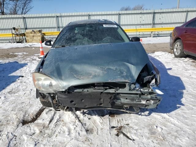 2005 Ford Taurus SE