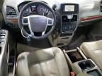 2014 Chrysler Town & Country Touring L