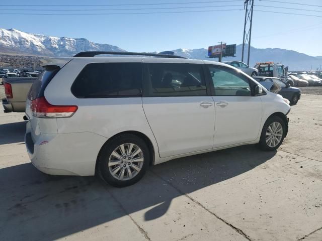 2014 Toyota Sienna XLE