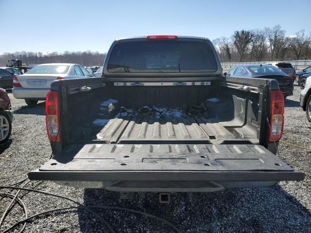 2005 Nissan Frontier Crew Cab LE