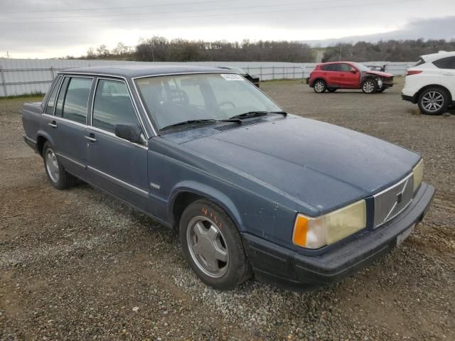 1990 Volvo 740 Base