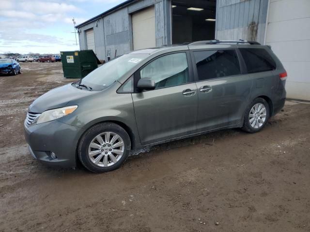 2011 Toyota Sienna XLE