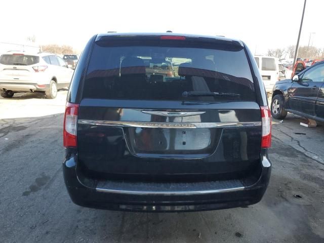 2015 Chrysler Town & Country Touring