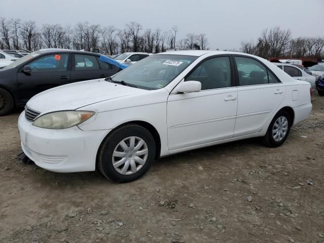 2005 Toyota Camry LE