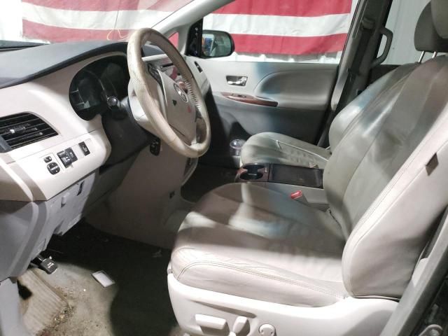 2013 Toyota Sienna XLE