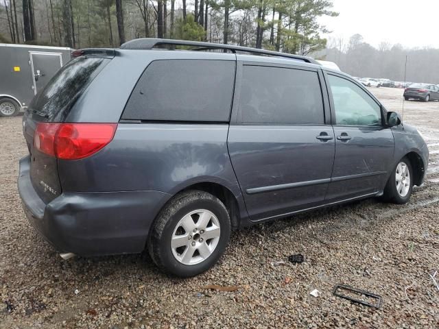 2009 Toyota Sienna XLE