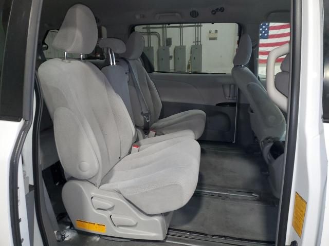 2012 Toyota Sienna LE