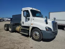 Freightliner Vehiculos salvage en venta: 2016 Freightliner Cascadia 125