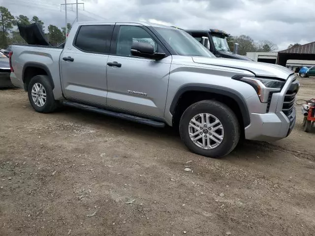 2022 Toyota Tundra Crewmax SR