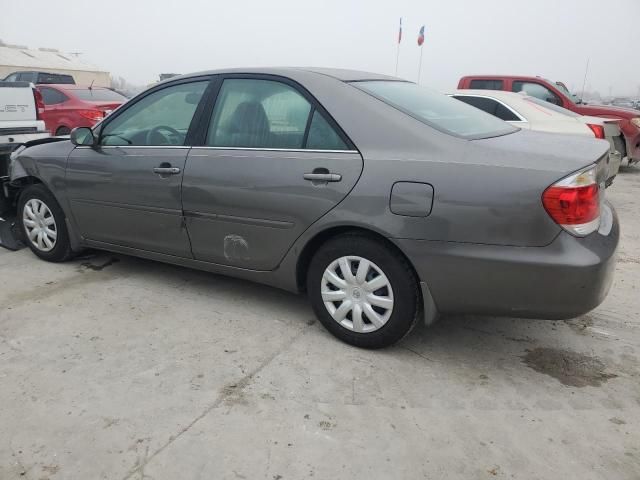 2005 Toyota Camry LE