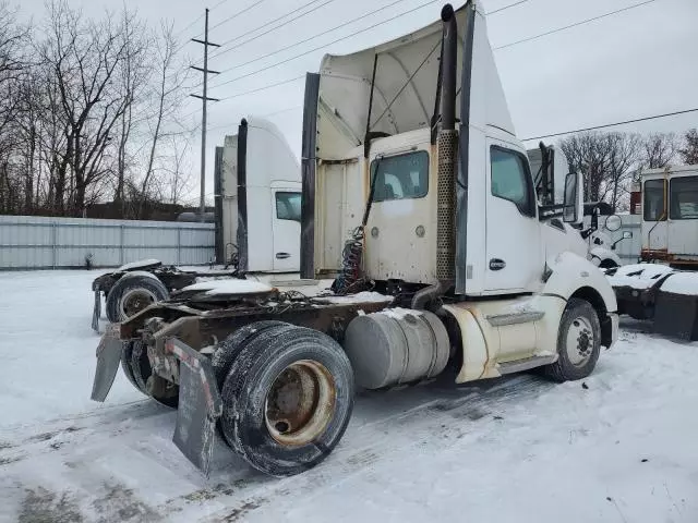 2014 Kenworth Construction T680