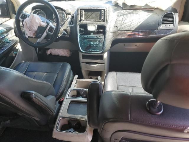 2015 Chrysler Town & Country Touring