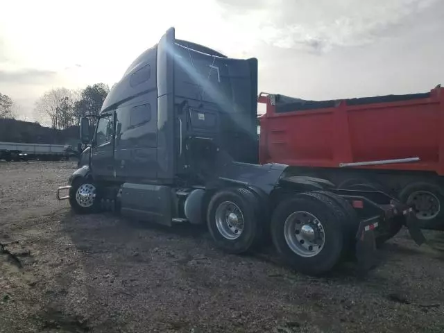 2022 Volvo VN VNL