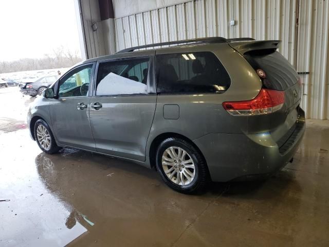 2011 Toyota Sienna XLE