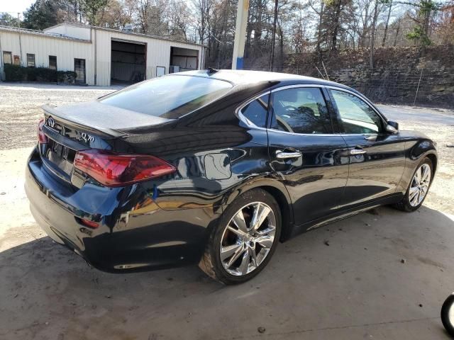 2015 Infiniti Q70 3.7