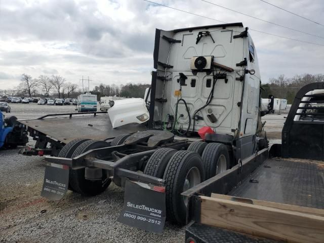 2015 Freightliner Cascadia 125