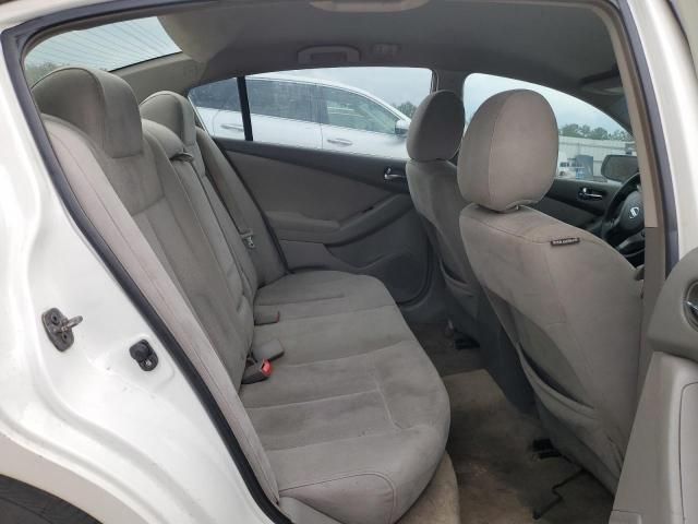 2010 Nissan Altima Base