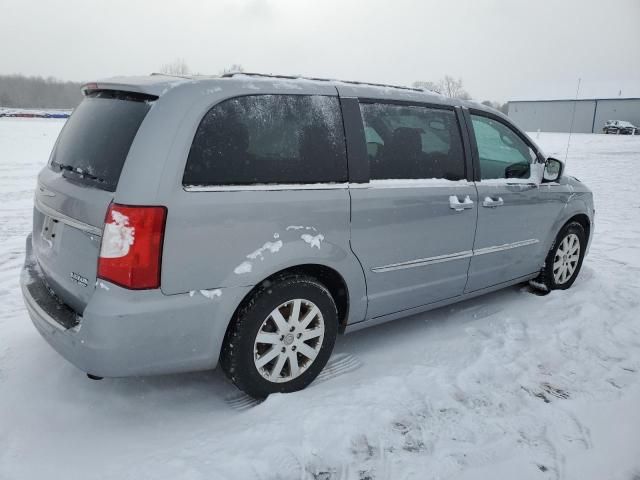 2013 Chrysler Town & Country Touring