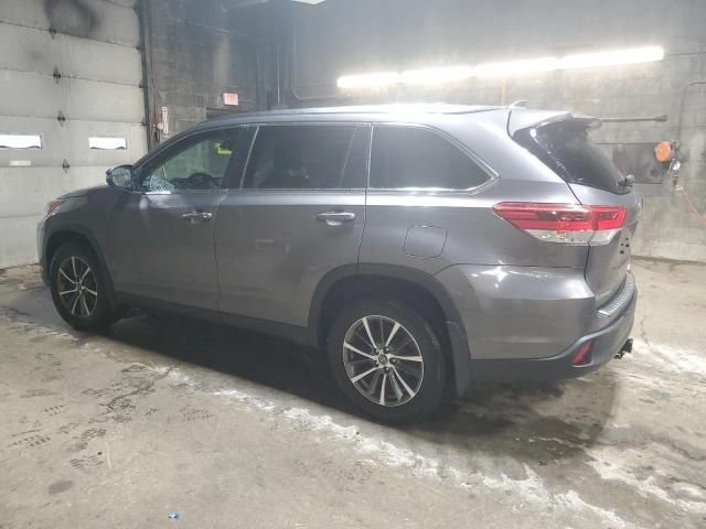 2019 Toyota Highlander SE