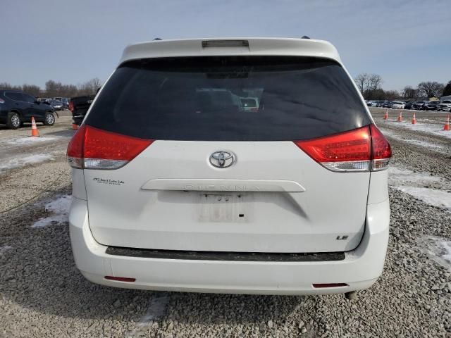 2013 Toyota Sienna LE