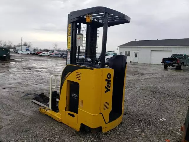 2011 Yale Forklift