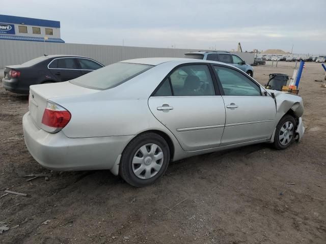 2005 Toyota Camry LE