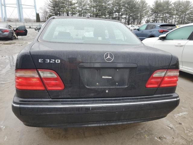 2001 Mercedes-Benz E 320