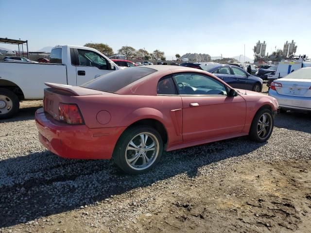 2000 Ford Mustang