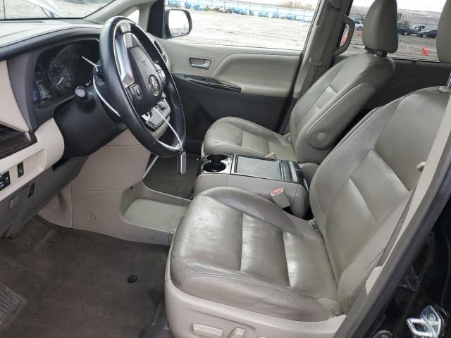 2015 Toyota Sienna XLE