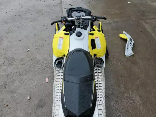 2015 Skidoo 2015 Skidoo MXZ Sport