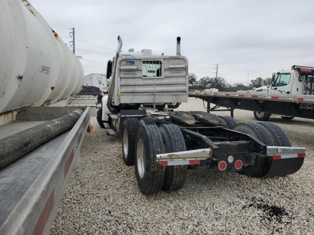 2015 Freightliner 122SD