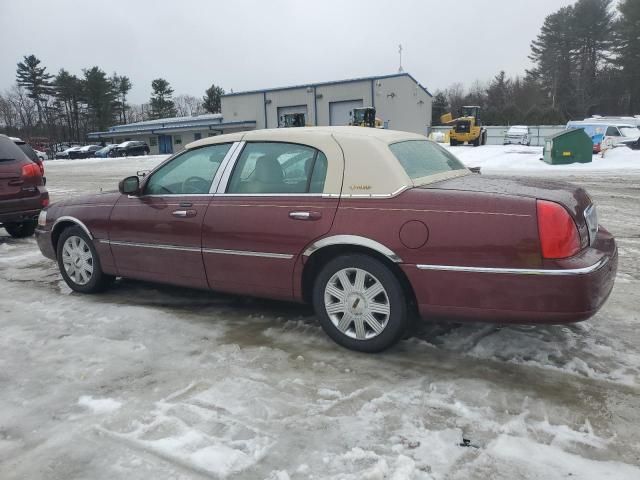 2004 Lincoln Town Car Ultimate