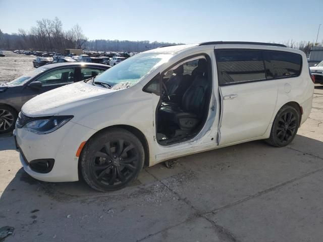 2020 Chrysler Pacifica Touring L Plus