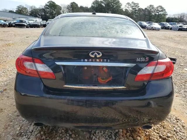 2011 Infiniti M56