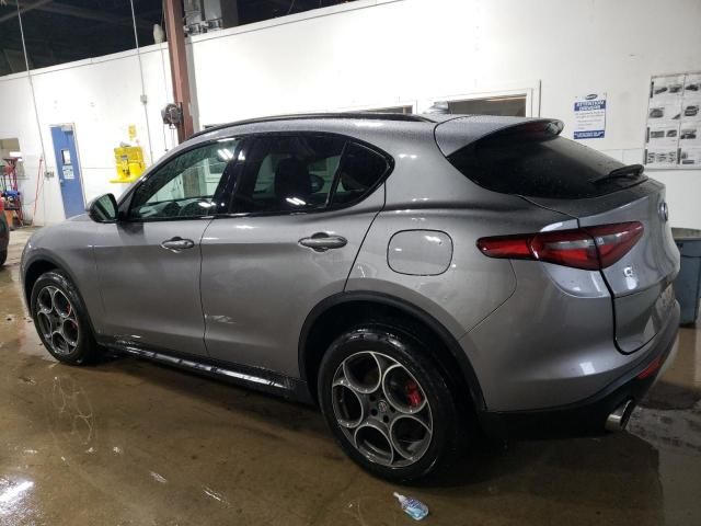 2018 Alfa Romeo Stelvio Sport