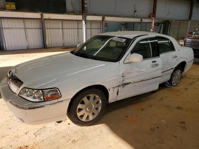 2004 Lincoln Town Car Ultimate