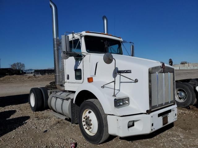 2009 Kenworth Construction T800